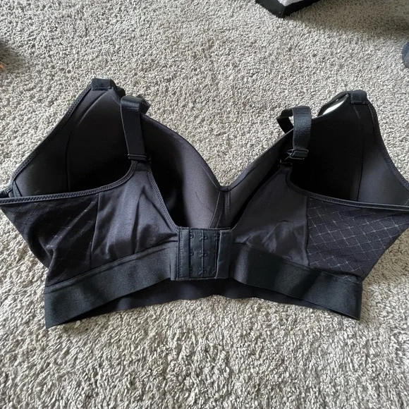 Bali one smooth u bounce control wire free foam bra size 42D - Picture 5 of 10